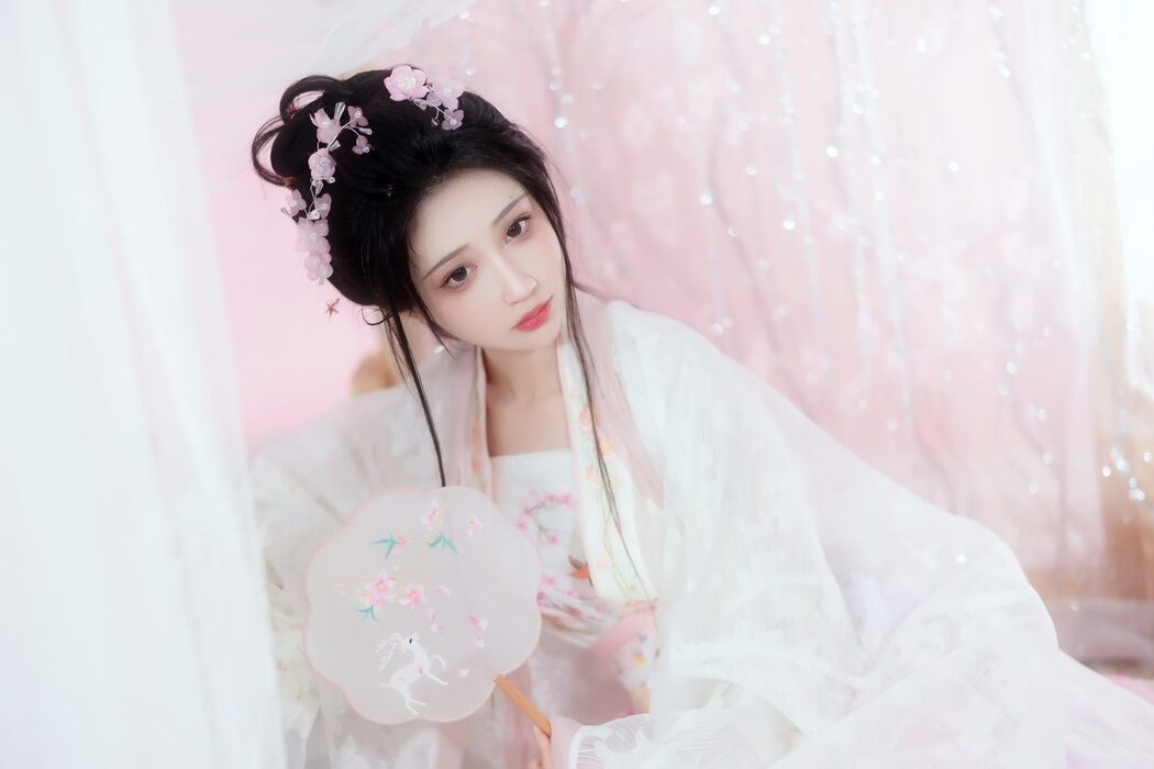 YiTuYu艺图语 Vol.3822 Qi Luo Sheng De Xiao Su Su