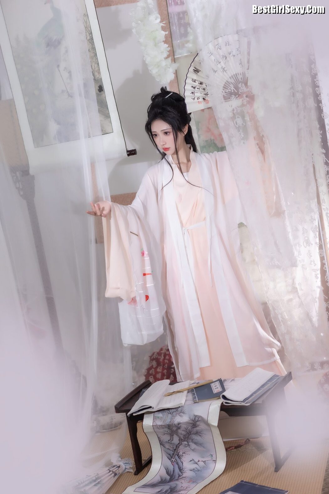 YiTuYu艺图语 Vol.3965 Qi Luo Sheng De Xiao Su Su