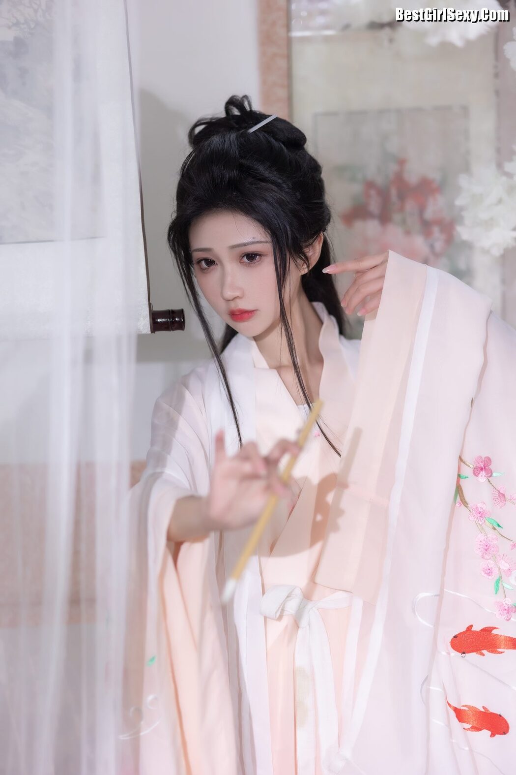 YiTuYu艺图语 Vol.3965 Qi Luo Sheng De Xiao Su Su