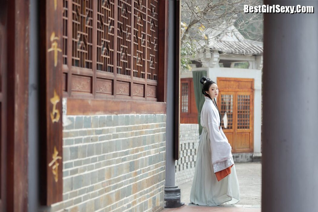 YiTuYu艺图语 Vol.3963 Zi Zi