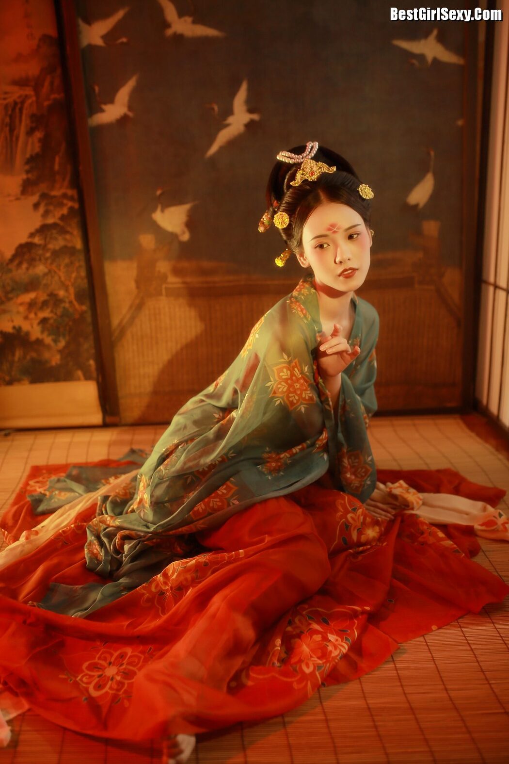 YiTuYu艺图语 Vol.3988 Qing Huan Er