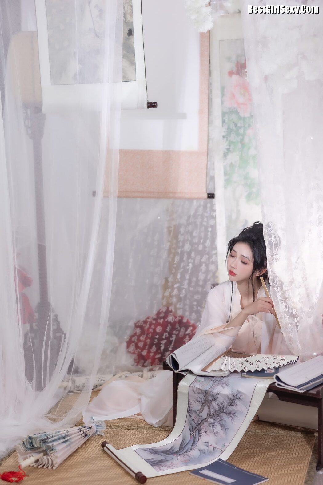 YiTuYu艺图语 Vol.3965 Qi Luo Sheng De Xiao Su Su