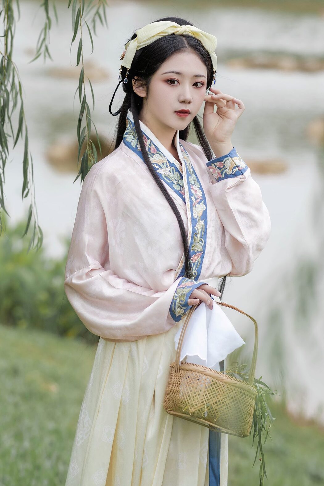 YiTuYu艺图语 Vol.3984 Shen Shi Si Cover Photo