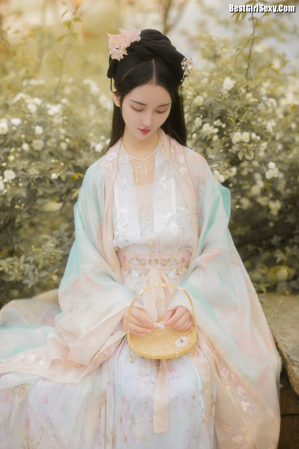 YiTuYu艺图语 Vol.3989 Qi Qi