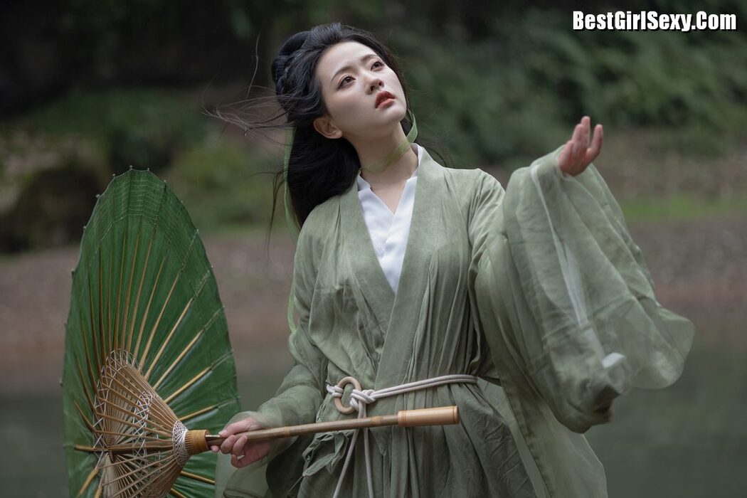 YiTuYu艺图语 Vol.3957 Lin Aki Nai