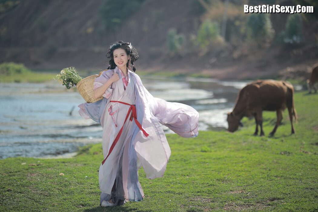 YiTuYu艺图语 Vol.3987 Yu Jin