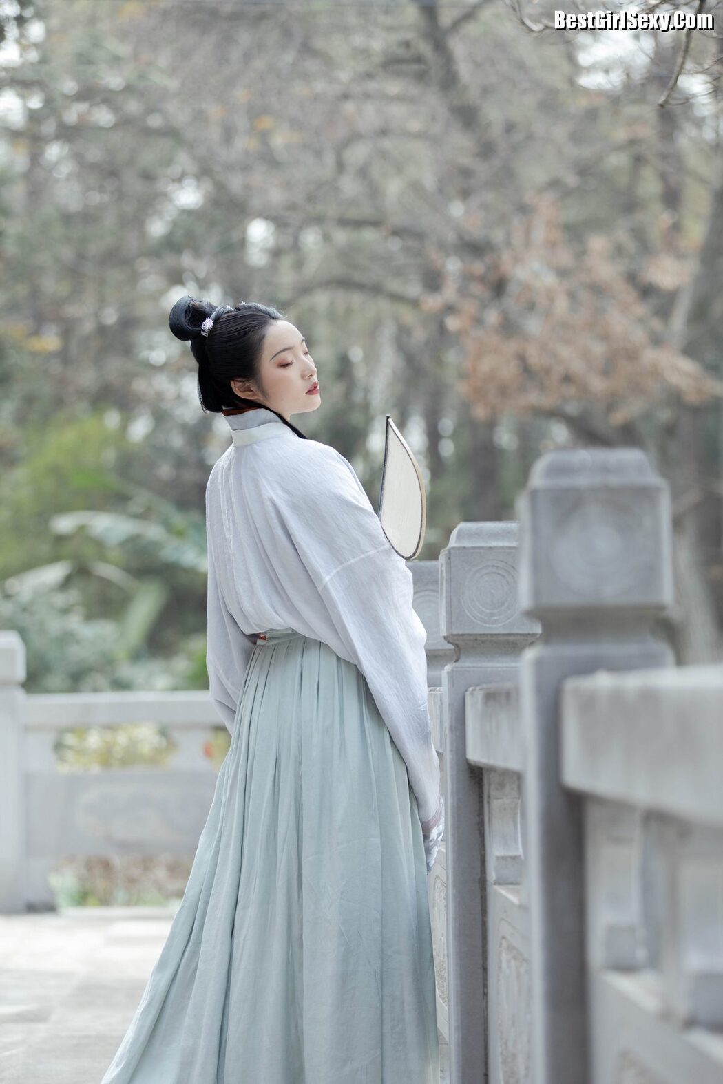 YiTuYu艺图语 Vol.3963 Zi Zi