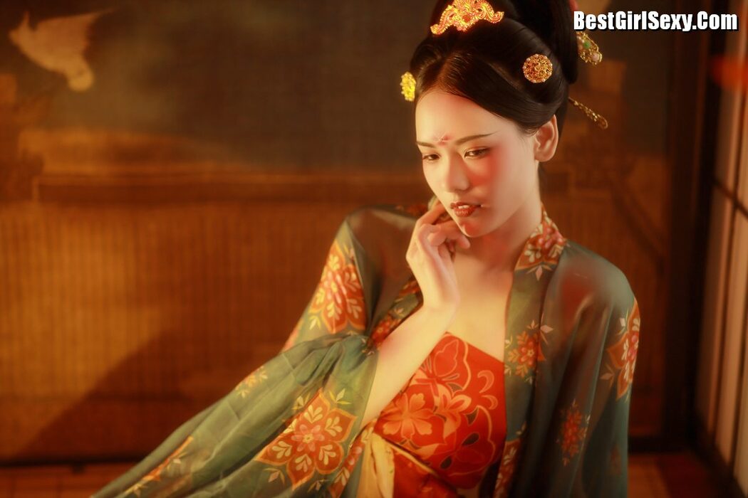 YiTuYu艺图语 Vol.3988 Qing Huan Er
