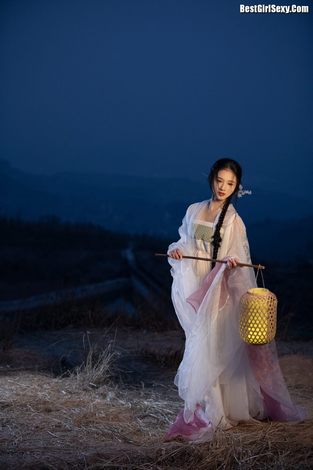 YiTuYu艺图语 Vol.3962 Bei Bei Ai Chi Shan Zhu