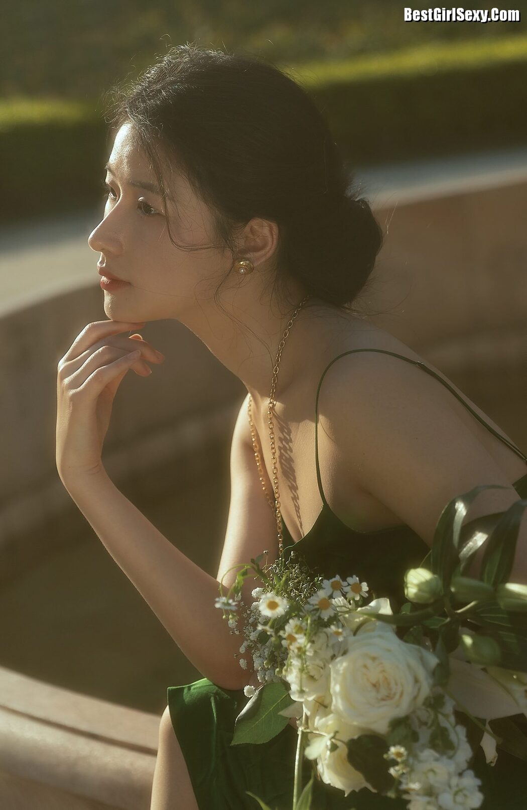 YiTuYu艺图语 Vol.3993 Yang Jia Xin