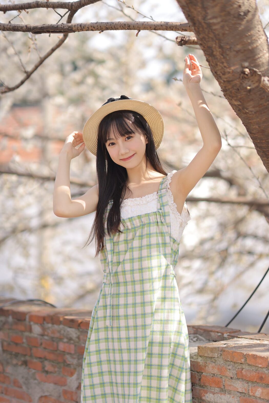 YiTuYu艺图语 Vol.3924 Yi Ke Hao Kun De Ya