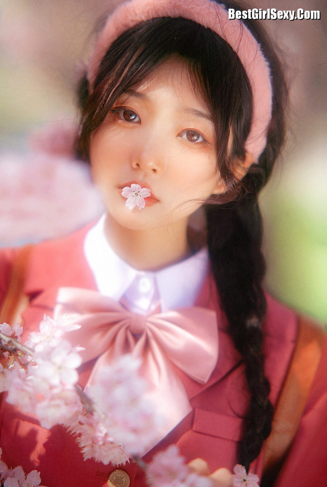 YiTuYu艺图语 Vol.3886 Huai Li Mao Ovo