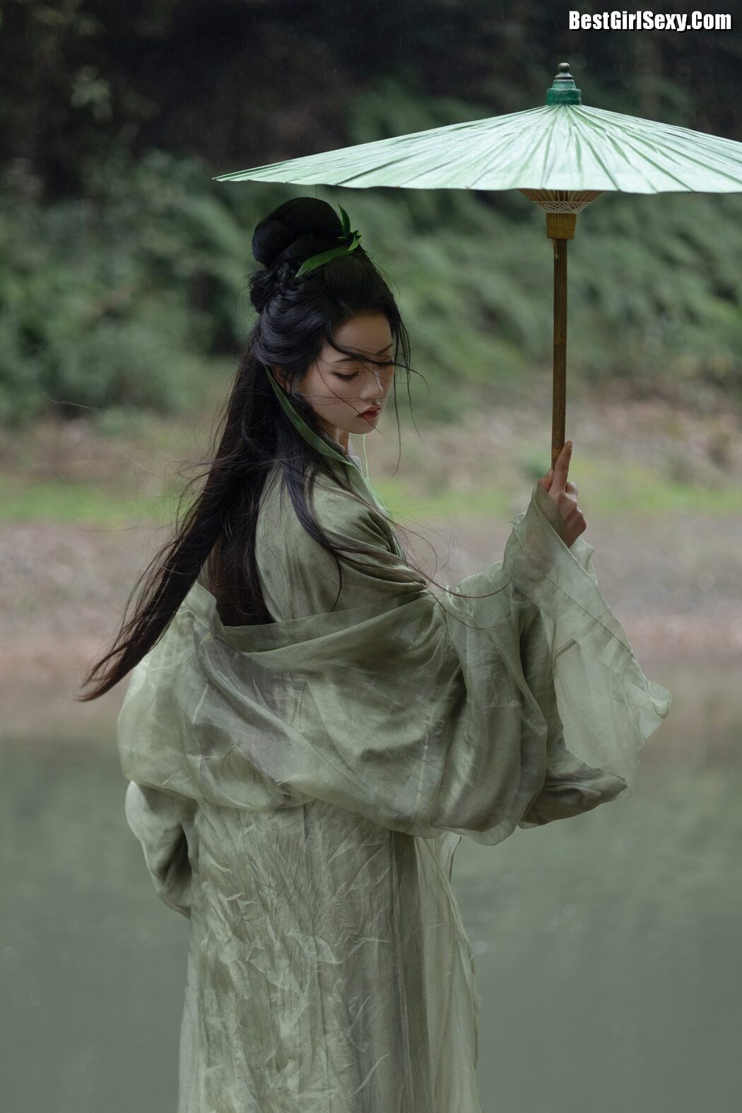 YiTuYu艺图语 Vol.3957 Lin Aki Nai