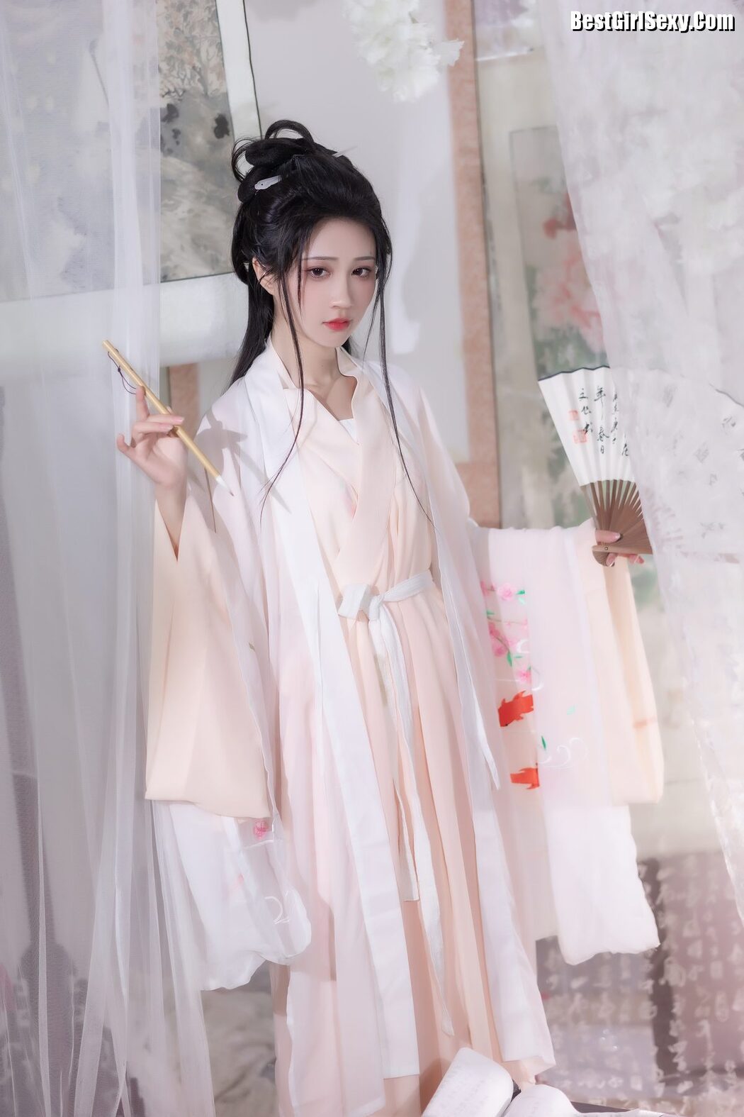 YiTuYu艺图语 Vol.3965 Qi Luo Sheng De Xiao Su Su