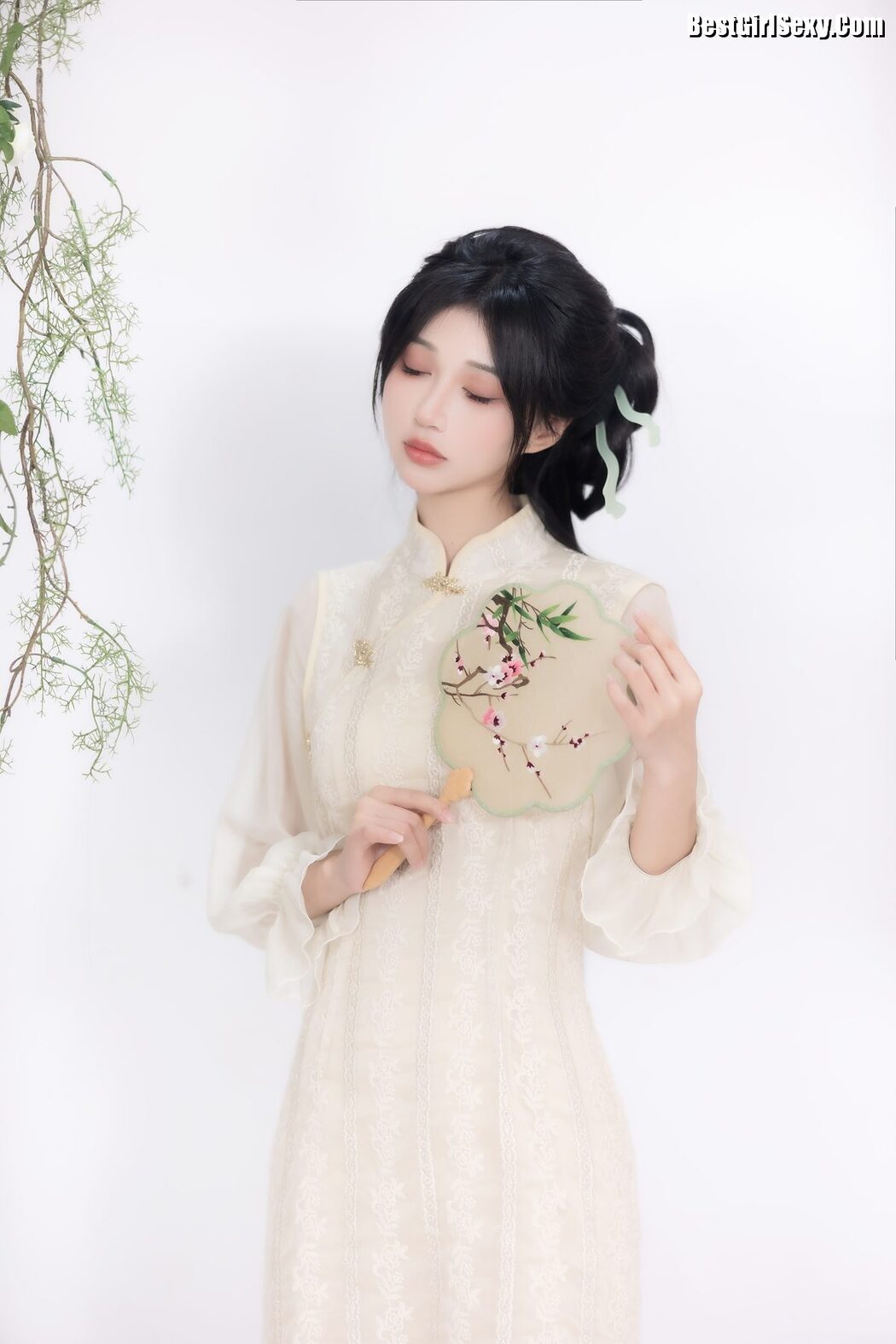 YiTuYu艺图语 Vol.3929 Qi Luo Sheng De Xiao Su Su