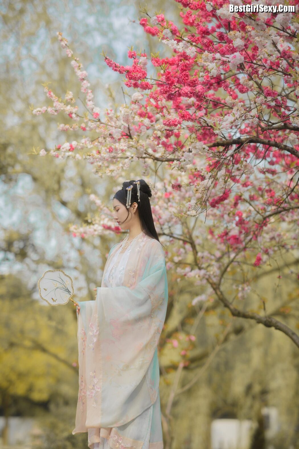 YiTuYu艺图语 Vol.3989 Qi Qi
