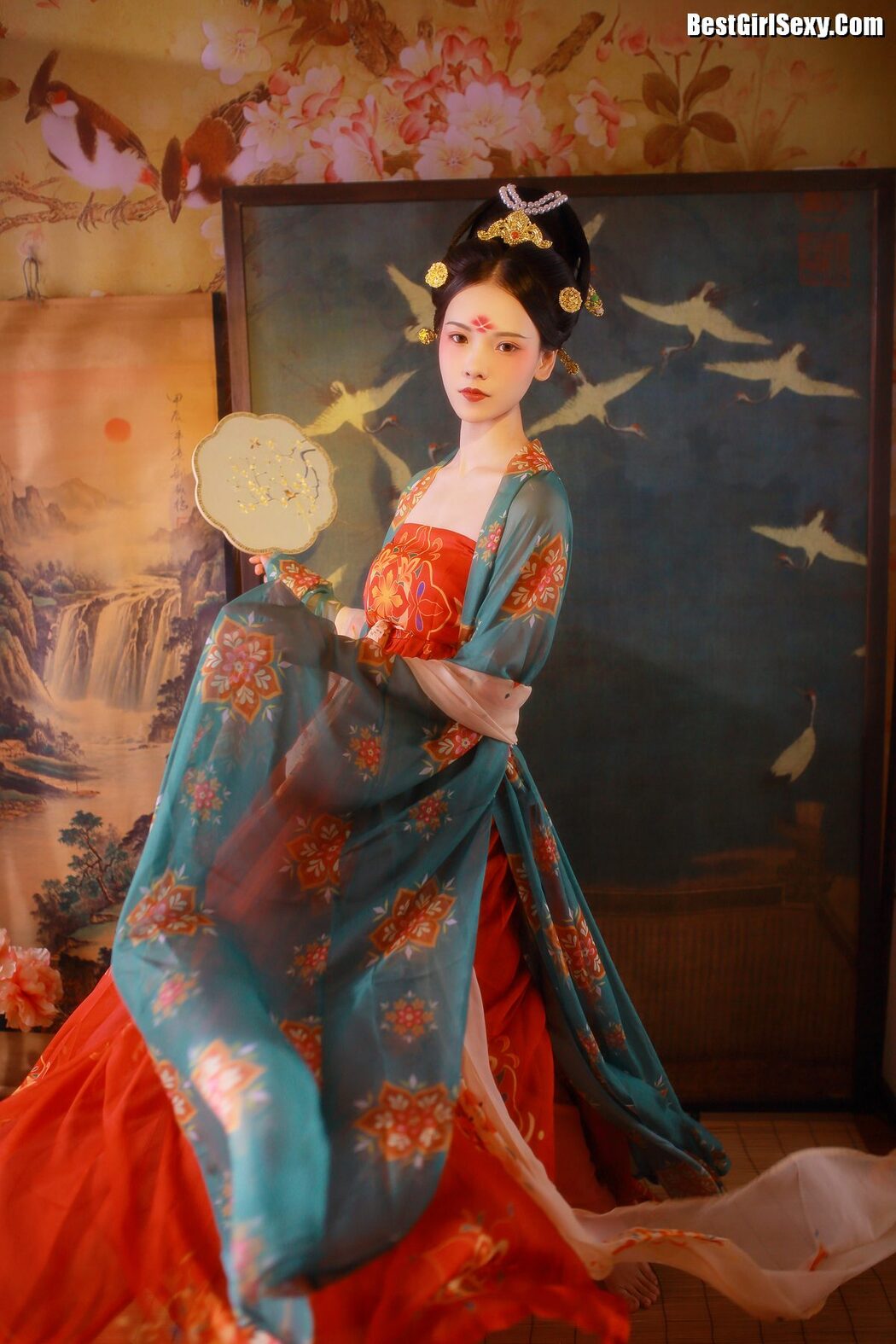 YiTuYu艺图语 Vol.3988 Qing Huan Er