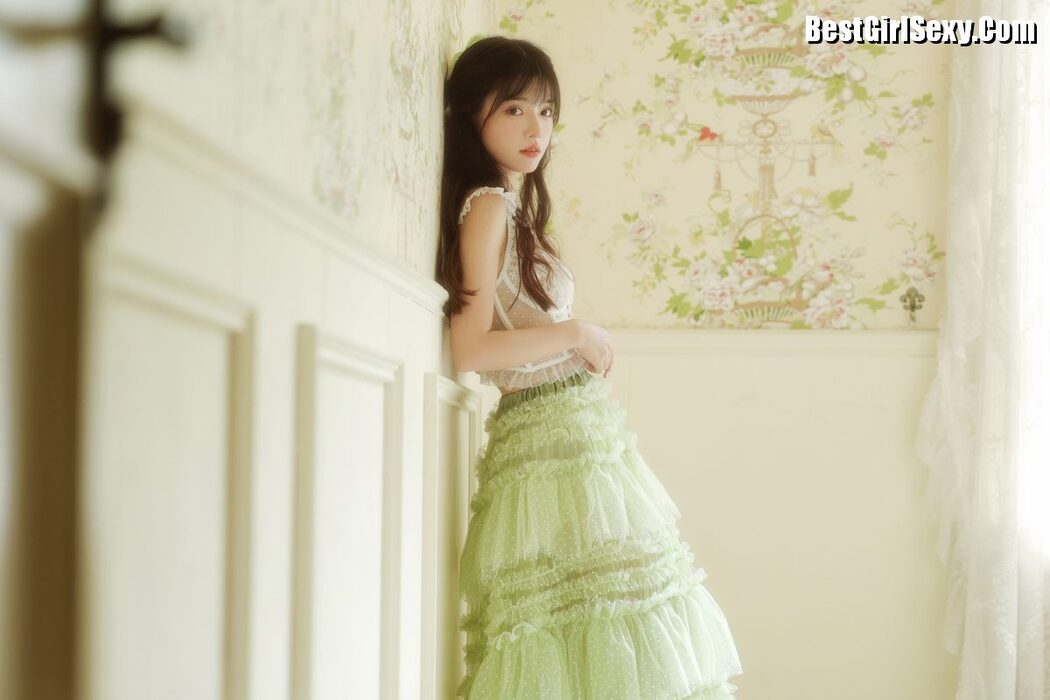 YiTuYu艺图语 Vol.3975 Ling Xiao Qi