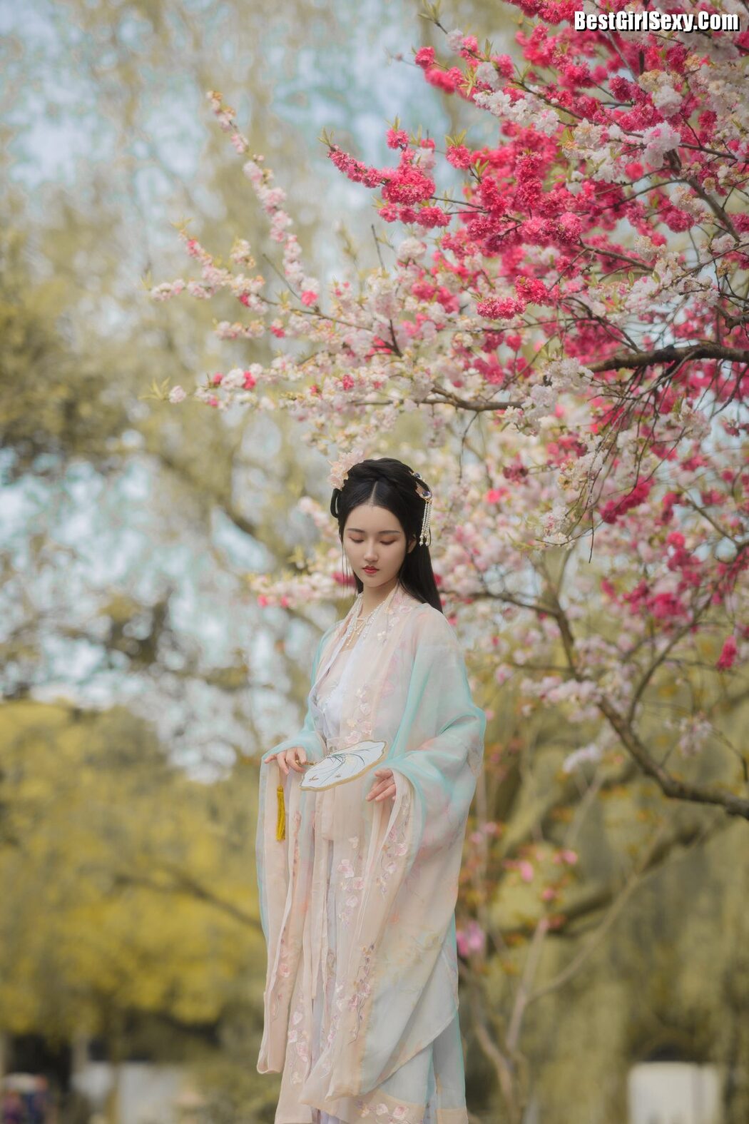 YiTuYu艺图语 Vol.3989 Qi Qi
