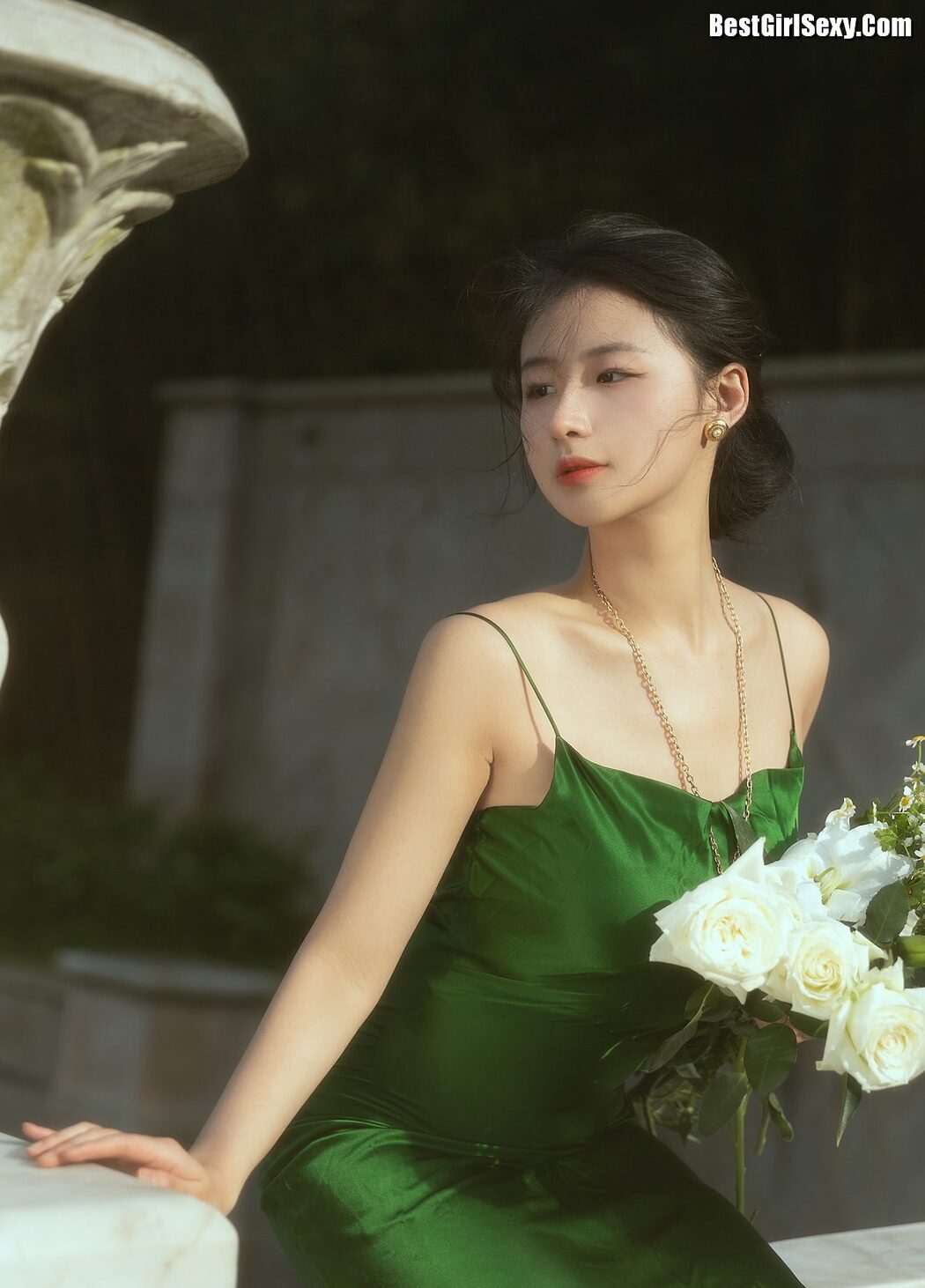 YiTuYu艺图语 Vol.3993 Yang Jia Xin