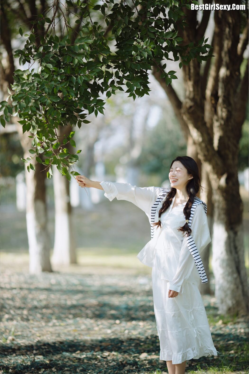 YiTuYu艺图语 Vol.3983 Rei Bi Shio