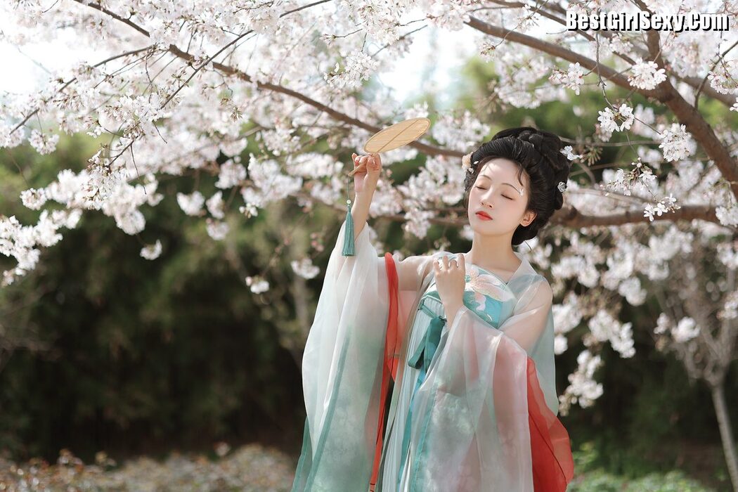 YiTuYu艺图语 Vol.3968 Jun Yin Lan