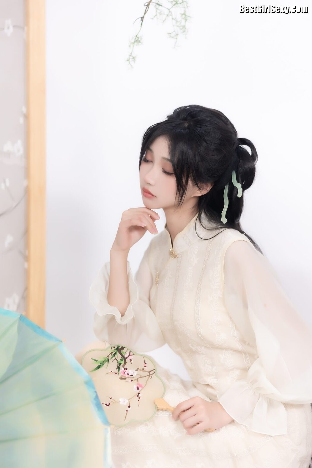 YiTuYu艺图语 Vol.3929 Qi Luo Sheng De Xiao Su Su