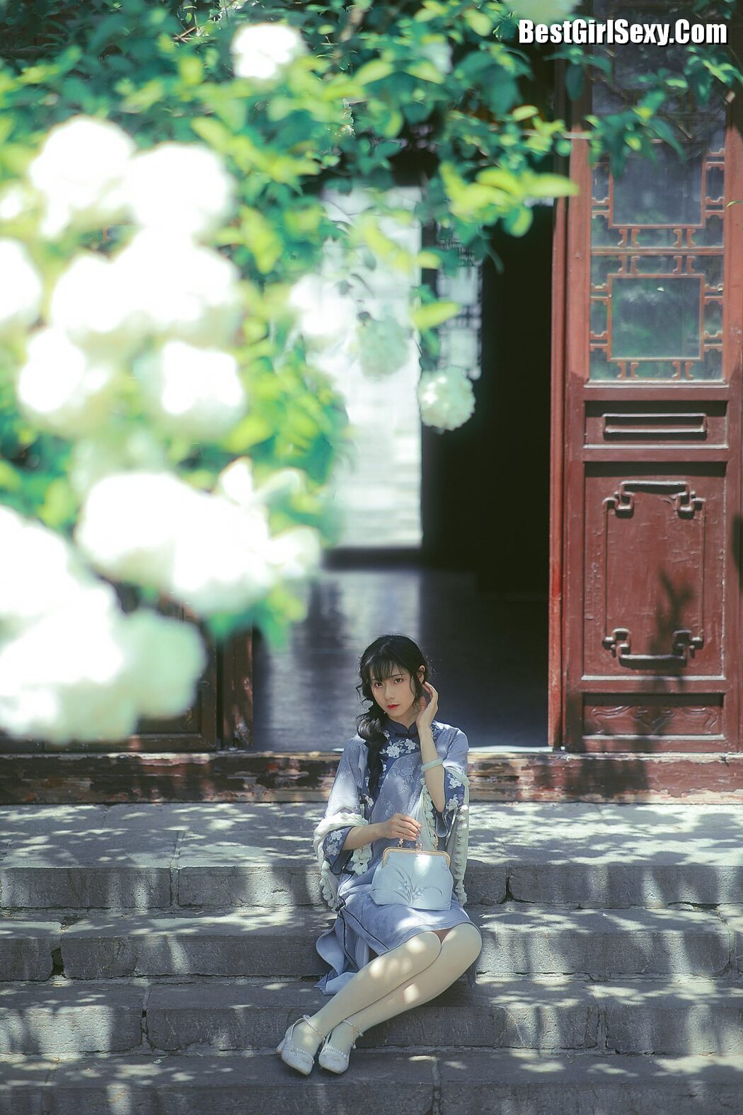 YiTuYu艺图语 Vol.3901 Shi Ni De Xiao Dou Dou A