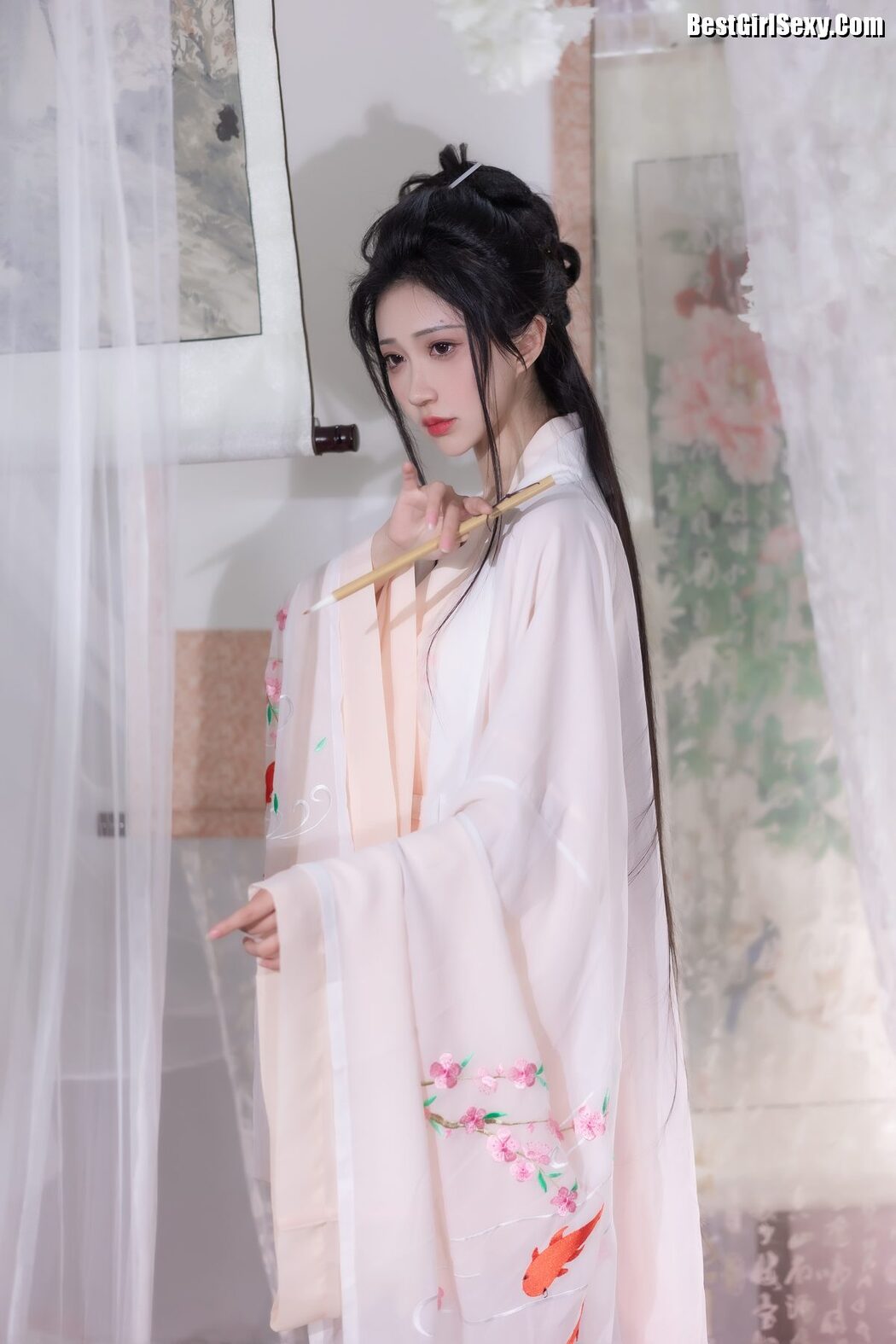 YiTuYu艺图语 Vol.3965 Qi Luo Sheng De Xiao Su Su