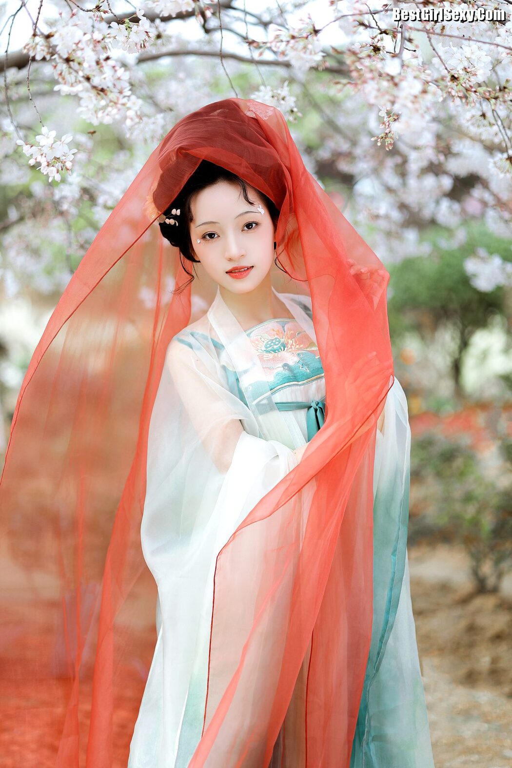YiTuYu艺图语 Vol.3968 Jun Yin Lan