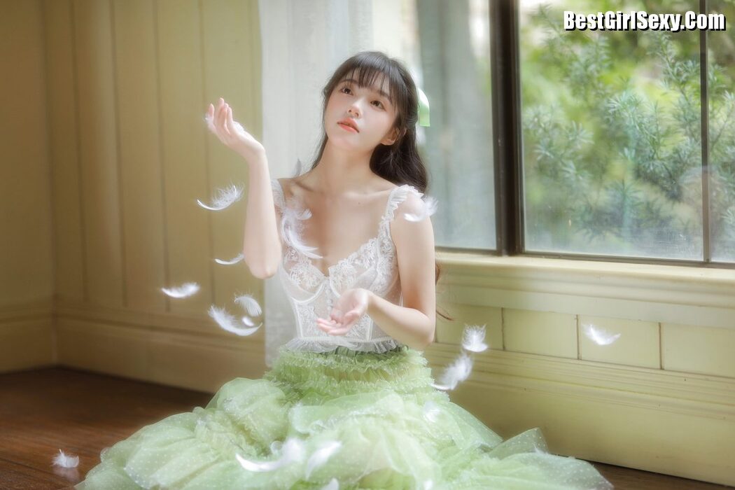 YiTuYu艺图语 Vol.3975 Ling Xiao Qi