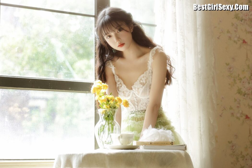 YiTuYu艺图语 Vol.3975 Ling Xiao Qi