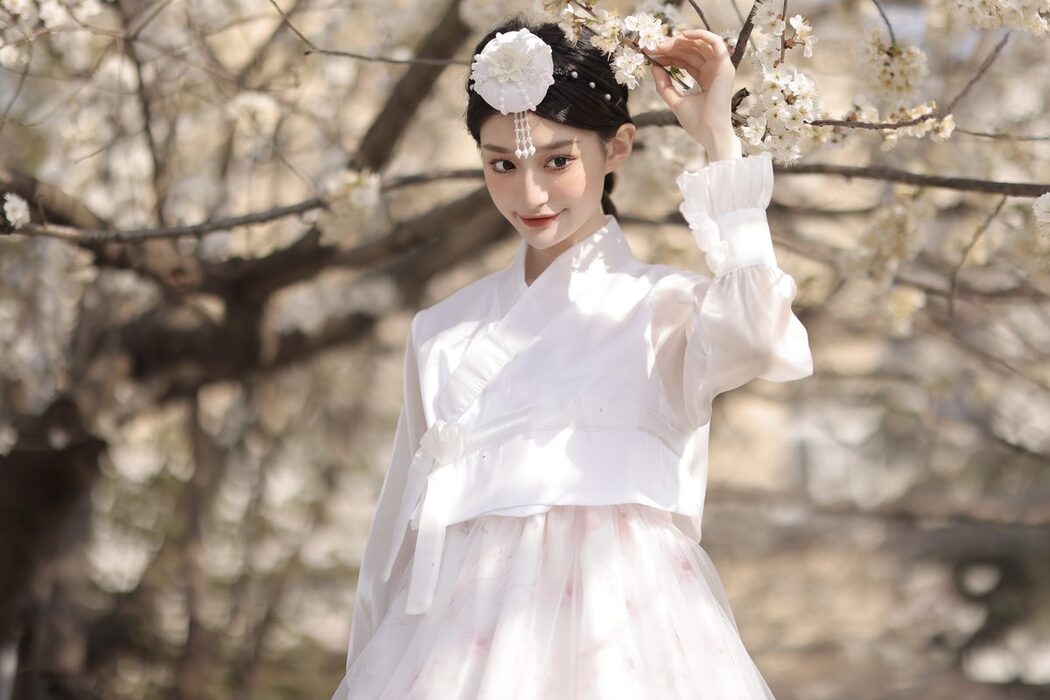 YiTuYu艺图语 Vol.3876 Xiao Duo Duo Yao Bao Fu
