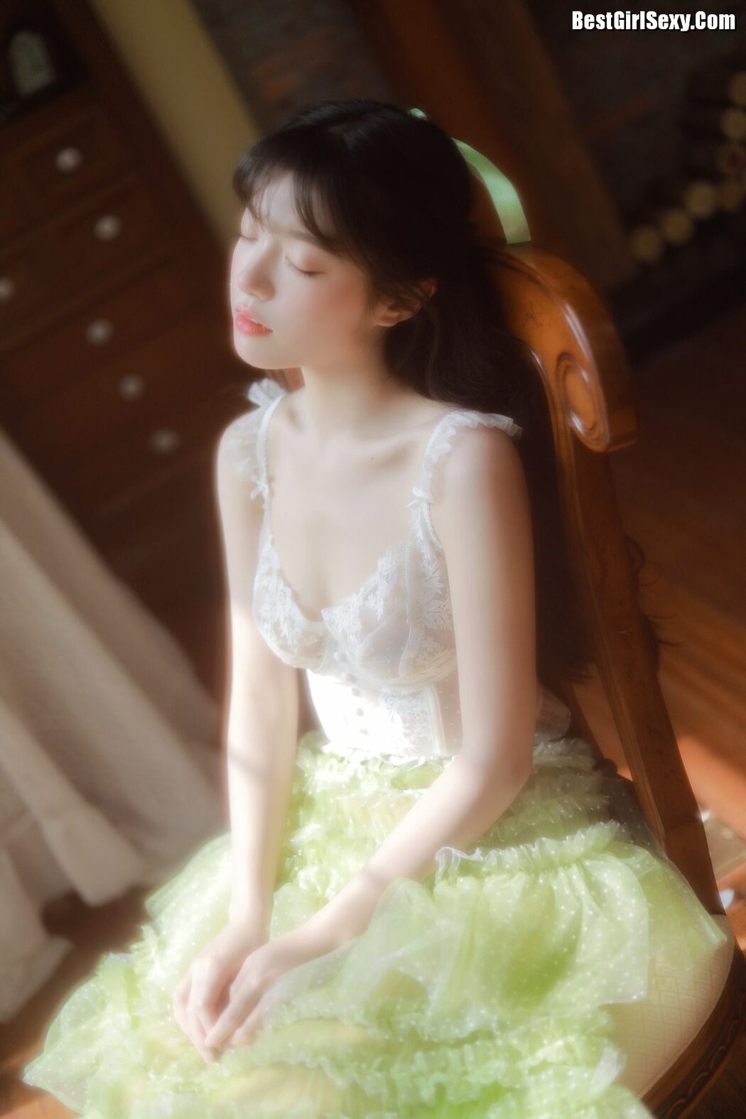 YiTuYu艺图语 Vol.3975 Ling Xiao Qi