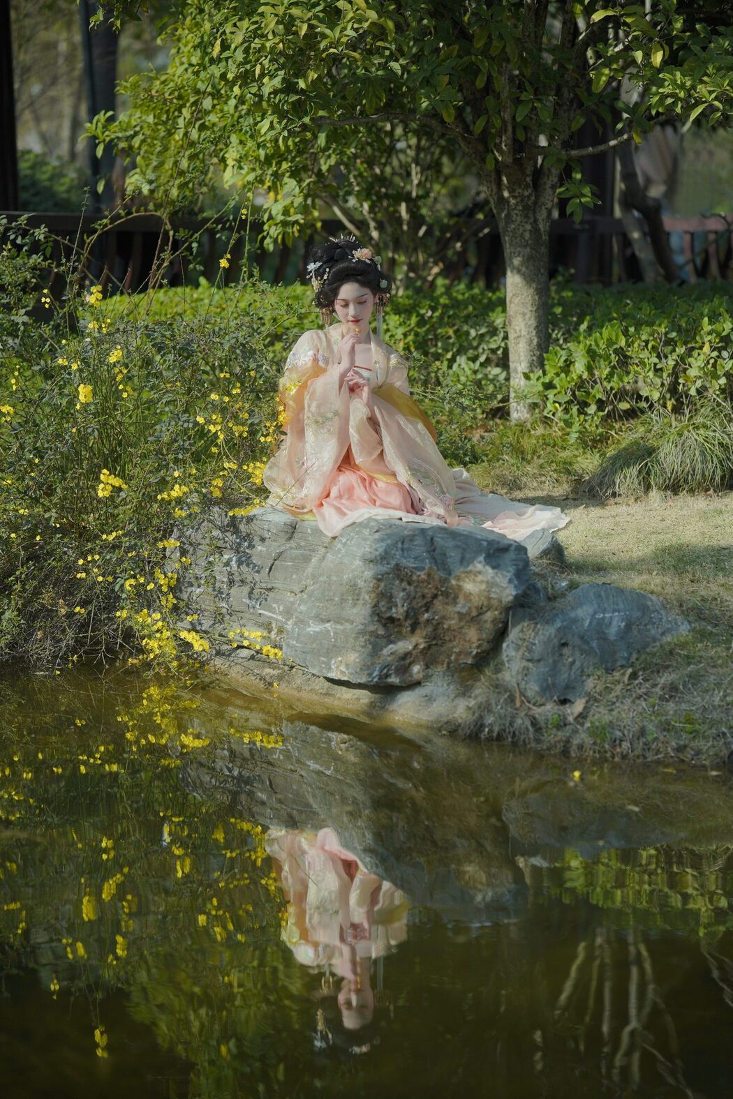 YiTuYu艺图语 Vol.3881 Qin Qin