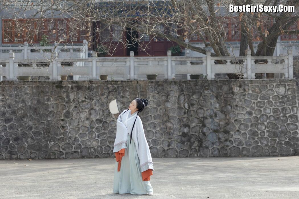 YiTuYu艺图语 Vol.3963 Zi Zi