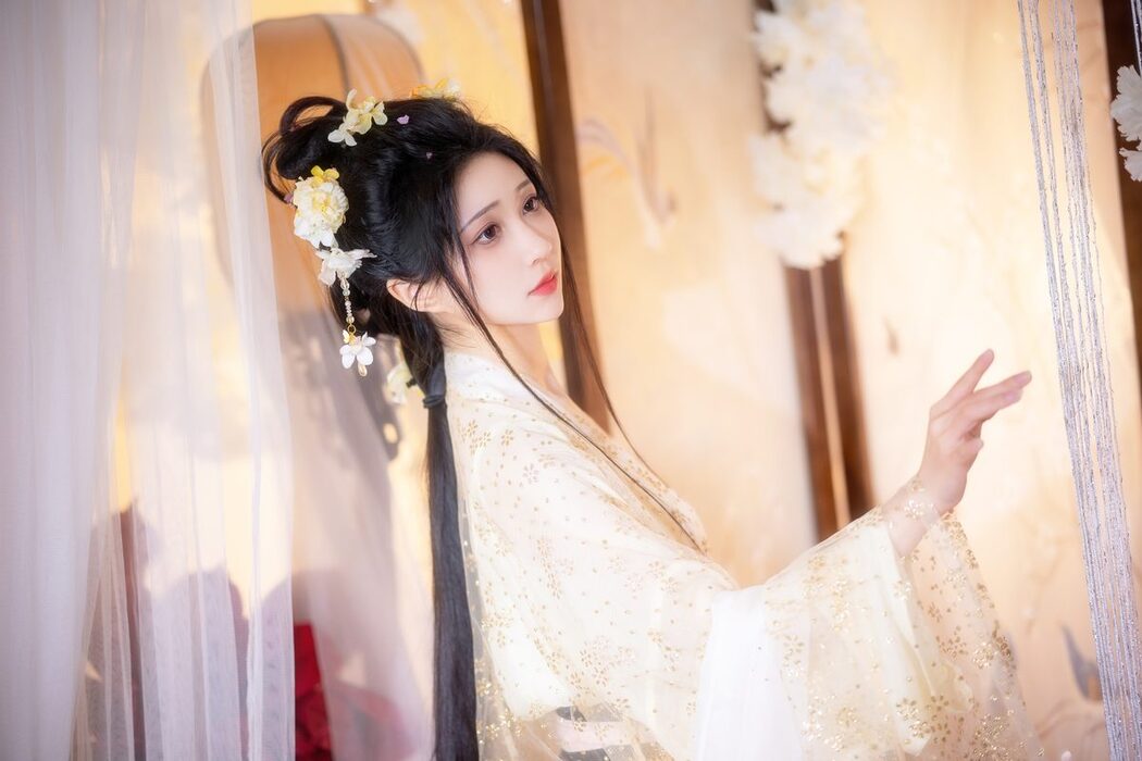 YiTuYu艺图语 Vol.3862 Qi Luo Sheng De Xiao Su Su