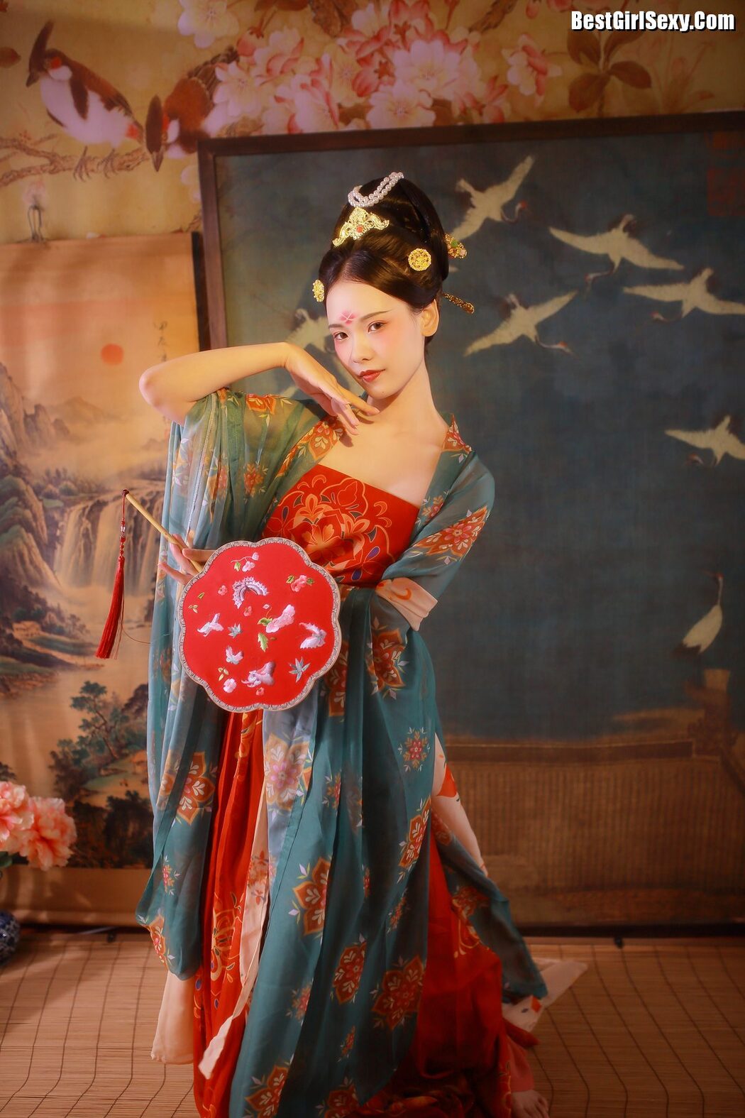 YiTuYu艺图语 Vol.3988 Qing Huan Er
