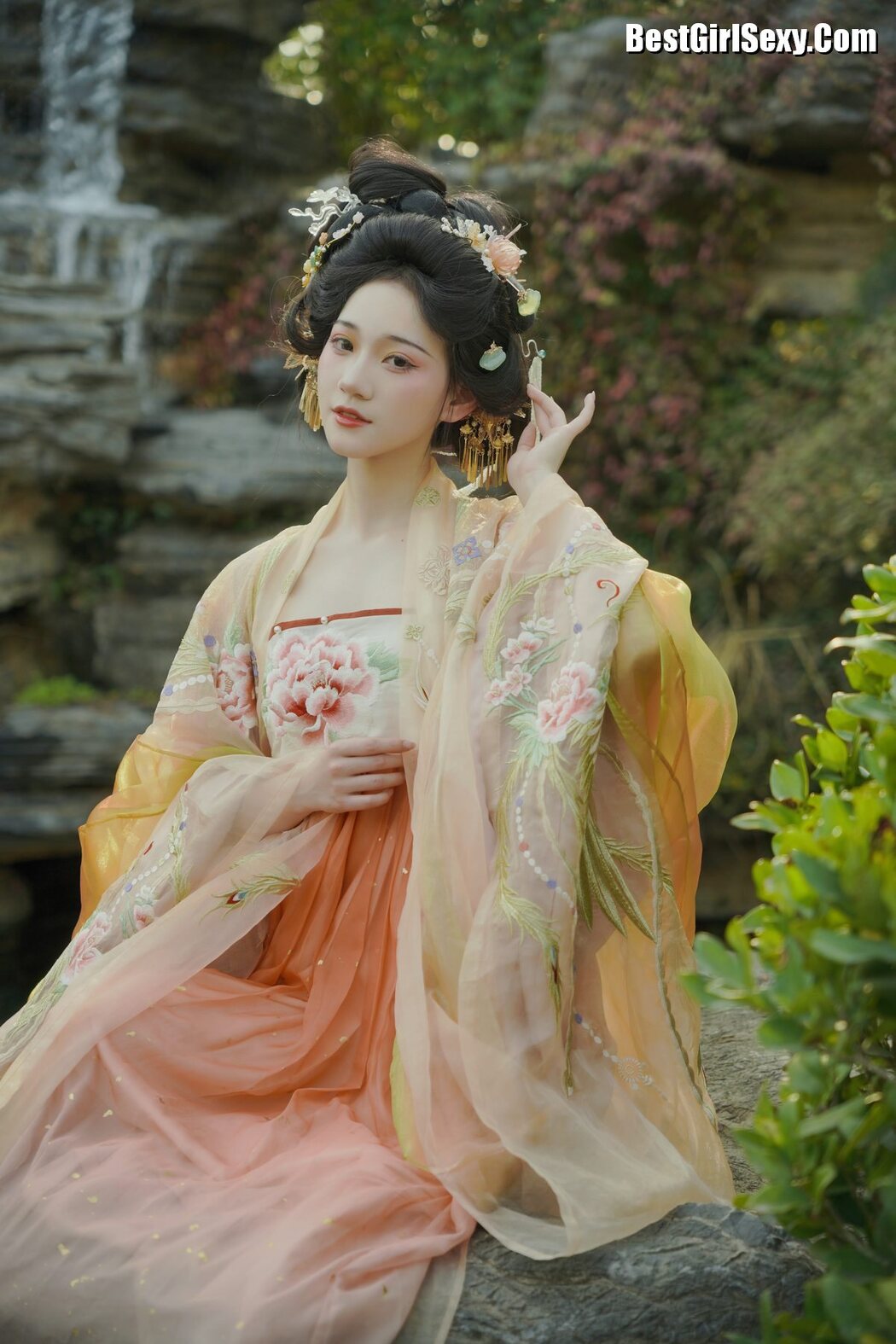 YiTuYu艺图语 Vol.3881 Qin Qin