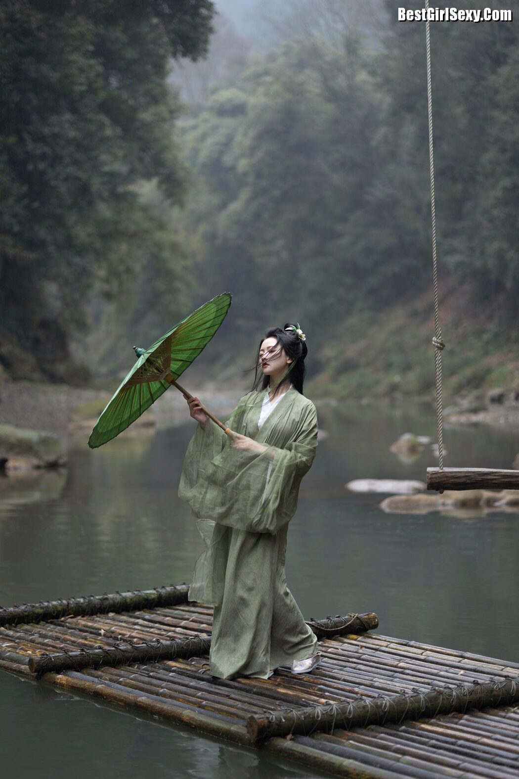YiTuYu艺图语 Vol.3957 Lin Aki Nai
