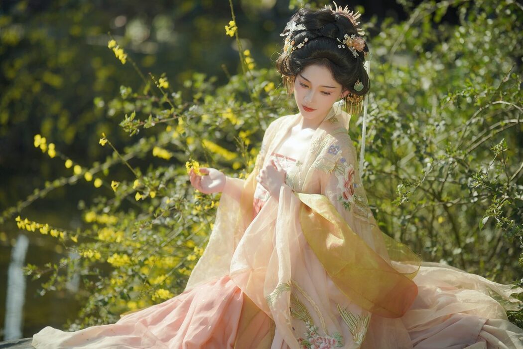 YiTuYu艺图语 Vol.3881 Qin Qin