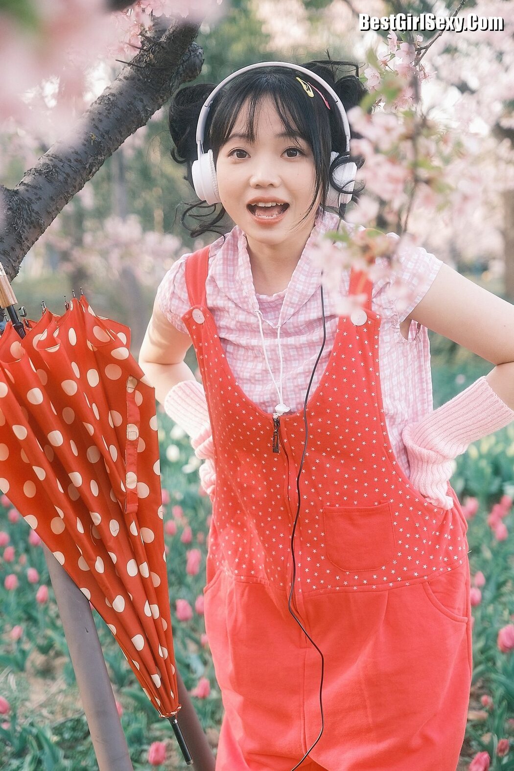 YiTuYu艺图语 Vol.3906 Bei Bei Bu Shu Jiao