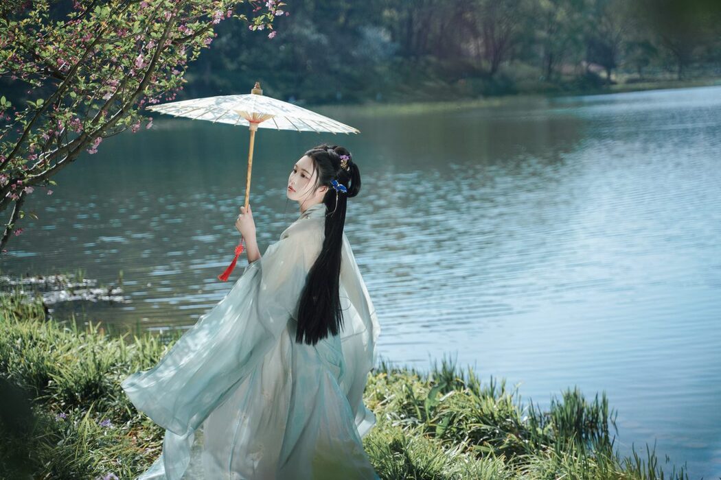 YiTuYu艺图语 Vol.3899 Ai Tan Xian De Xia Shang Zhou