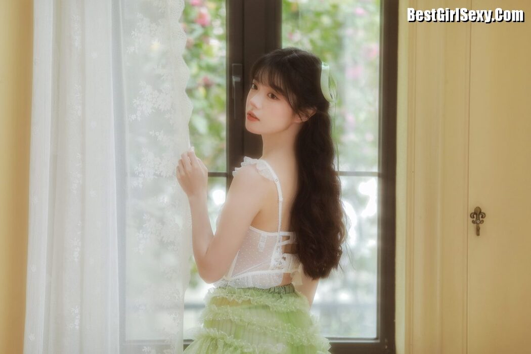YiTuYu艺图语 Vol.3975 Ling Xiao Qi