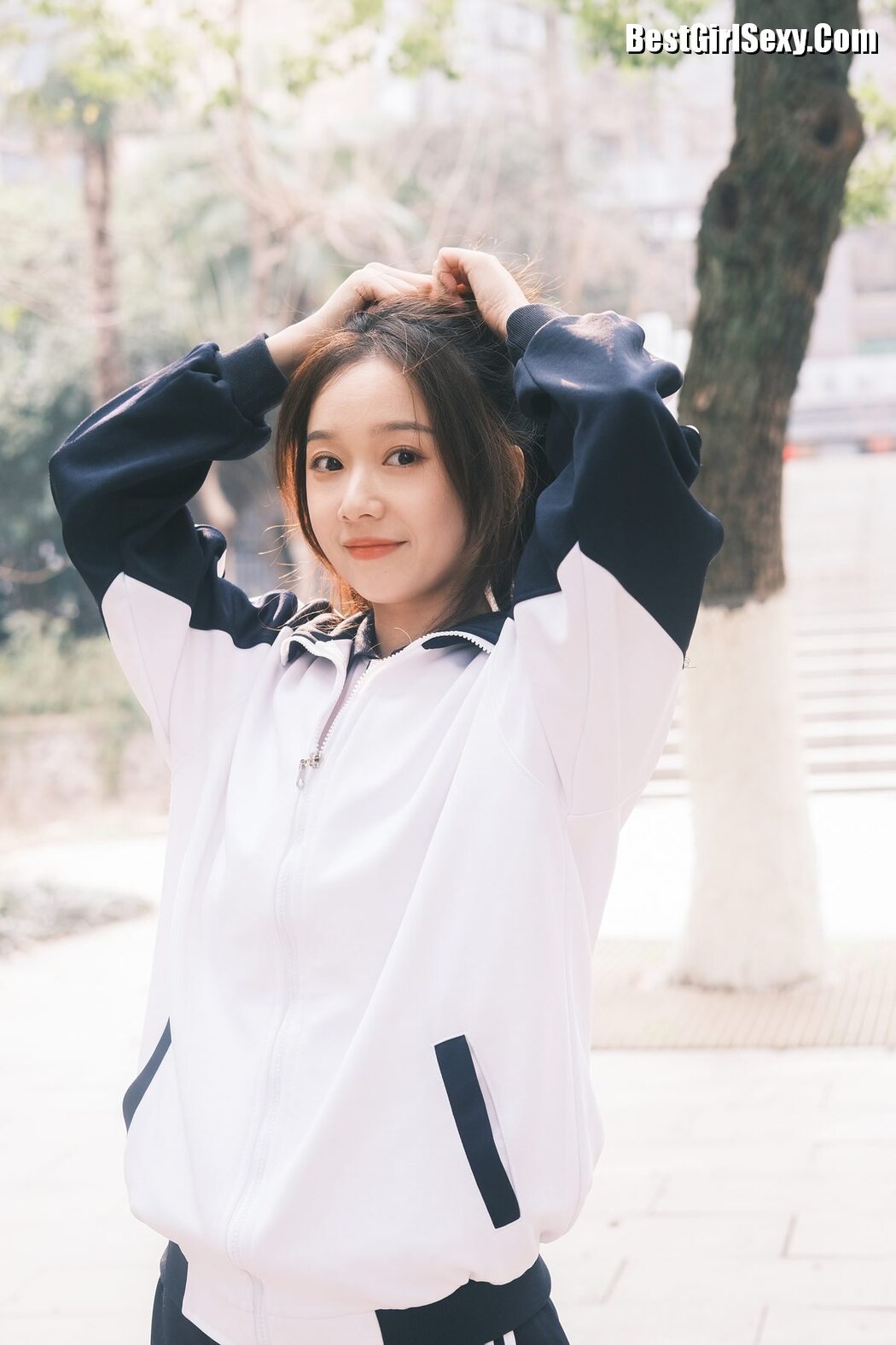 YiTuYu艺图语 Vol.3875 Ge Man Ni Nini