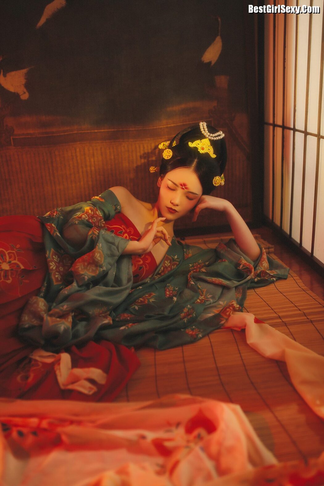 YiTuYu艺图语 Vol.3988 Qing Huan Er