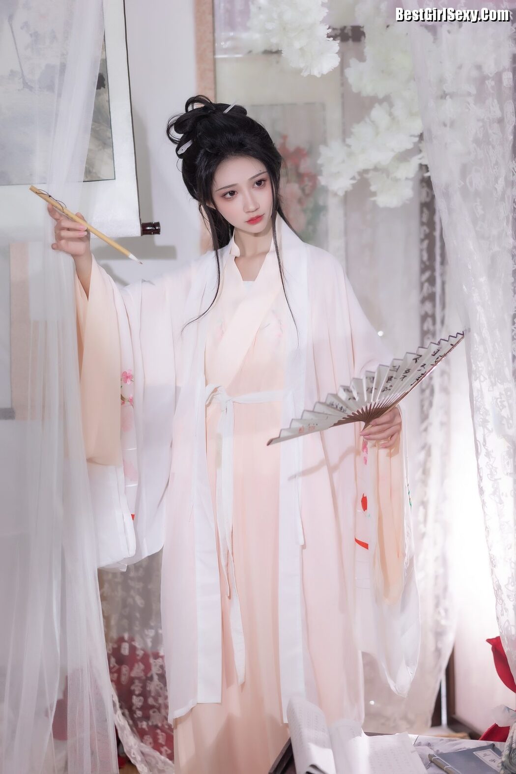 YiTuYu艺图语 Vol.3965 Qi Luo Sheng De Xiao Su Su