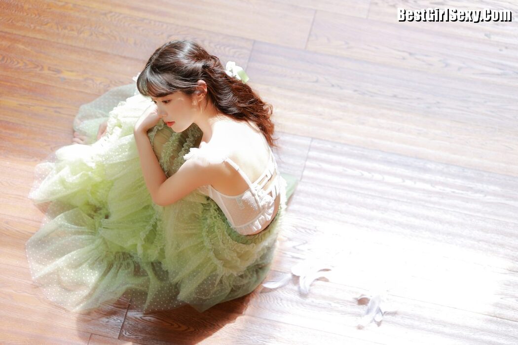 YiTuYu艺图语 Vol.3975 Ling Xiao Qi
