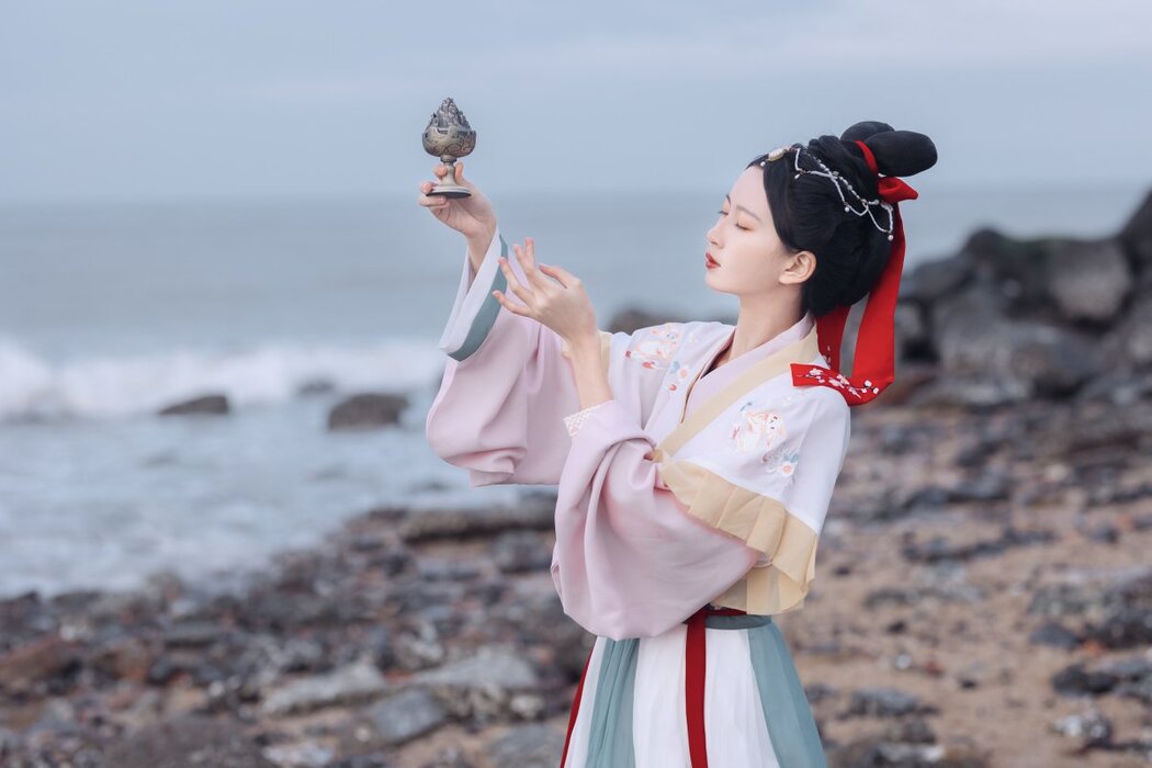 YiTuYu艺图语 Vol.395 Chen Lun