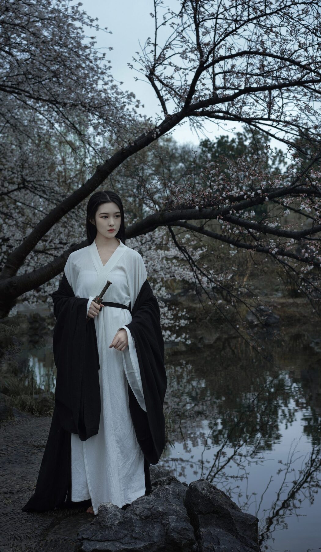 YiTuYu艺图语 Vol.3894 Ai Tan Xian De Xia Shang Zhou